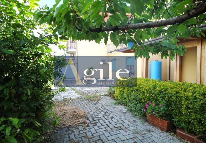 Villa i Spinetoli, Ascoli Piceno, Spinetoli - € 285.000 | Ref: 2832 - foto 1