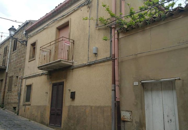Villa i Aidone, Enna, Aidone - € 25.000 | Ref: PI00210 - foto 1