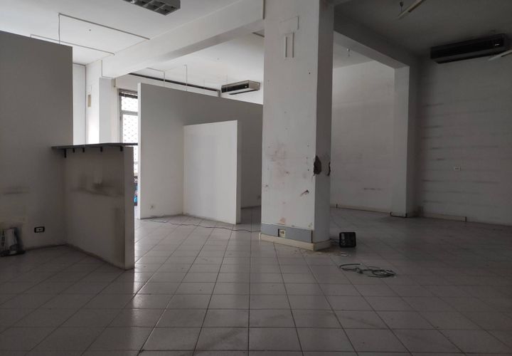 L'establiment comercial a Altopascio, Lucca, Altopascio - € 1.200/mes | Ref: 2022LU017 - foto 1