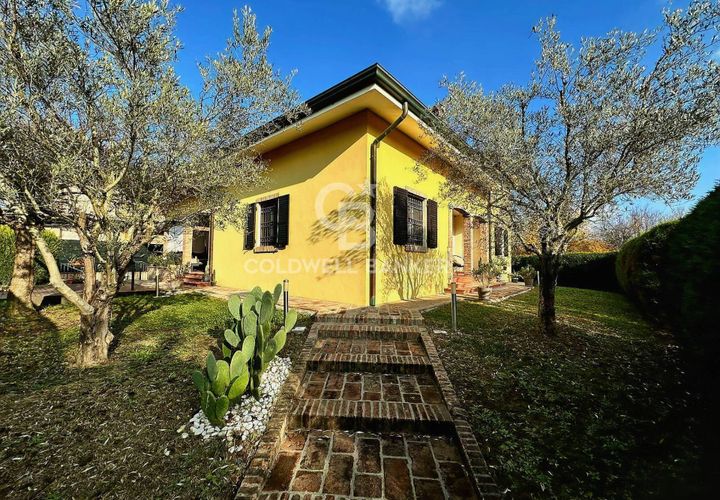 Villa i Formigine, Modena, Formigine - € 695.000 | Ref: CBI132-1802-121 - foto 1