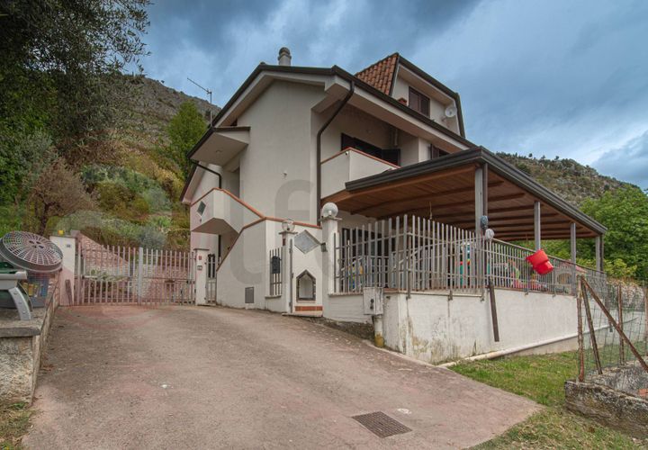 Villa a Roccasecca, Frosinone, Roccasecca - € 280.000 | Ref: AC99-149-1436 - foto 1