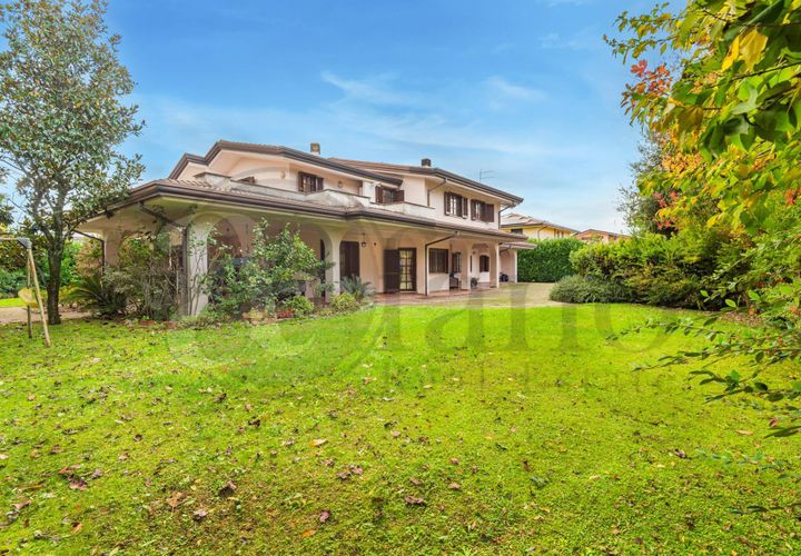 Villa i Ceprano, Frosinone, Ceprano - € 480 000 | Ref: AC99-149-1371 - foto 1
