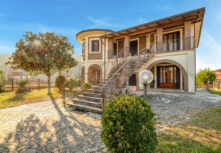 Villa i Arce, Frosinone, Arce - € 275.000 | Ref: AC99-149-1401 - foto 1