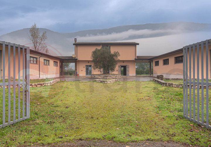 Villa i Castrocielo, Frosinone, Castrocielo - € 189.000 | Ref: AC99-149-1471 - foto 1
