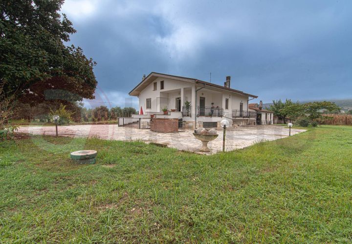 Villa i Pontecorvo, Frosinone, Pontecorvo - € 178.000 | Ref: AC99-149-1500 - foto 1