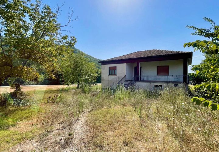Villa i Arce, Frosinone, Arce - € 171.000 | Ref: AC99-149-1505 - foto 1