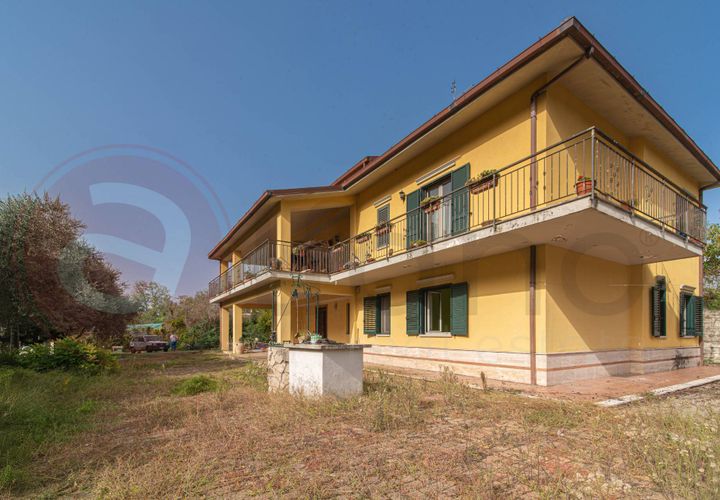 Villa i Cervaro, Frosinone, Cervaro - € 329.000 | Ref: AC99-149-1528 - foto 1