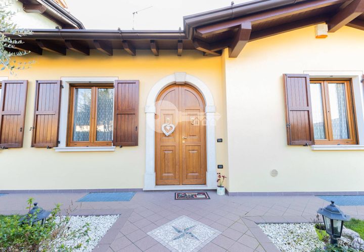 Villa a Ghedi, Brescia, Ghedi - € 345.000 | Ref: 6415062020-1128 - foto 1