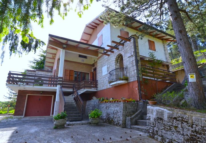Villa i Ascoli Piceno, Ascoli Piceno, Ascoli Piceno - € 350.000 | Ref: 25393 - foto 1