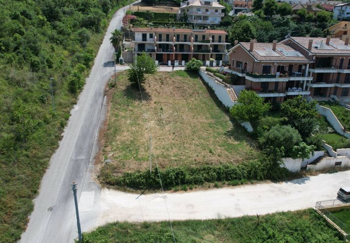 Helårsgrund i Colonnella, Teramo, Colonnella - € 85.000 | Ref: 32318 - foto 1