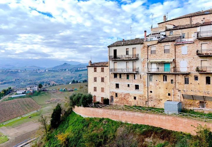 Villa i Castignano, Ascoli Piceno, Castignano - € 60.000 | Ref: 33198 - foto 1
