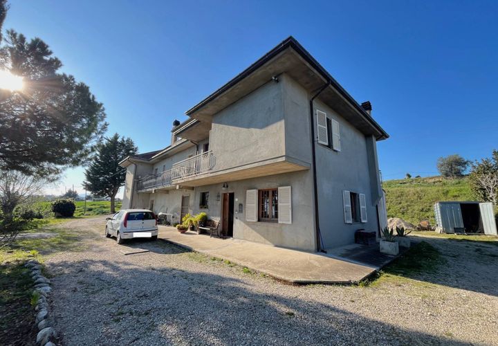 Villa i Offida, Ascoli Piceno, Offida - € 140.000 | Ref: 33378 - foto 1