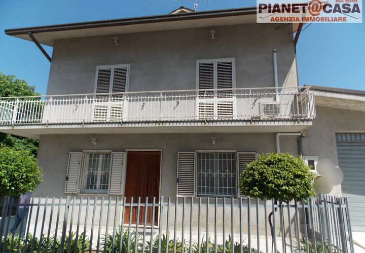 Villa i Colli del Tronto, Ascoli Piceno, Colli del Tronto - € 250.000 | Ref: VC2530 - foto 1