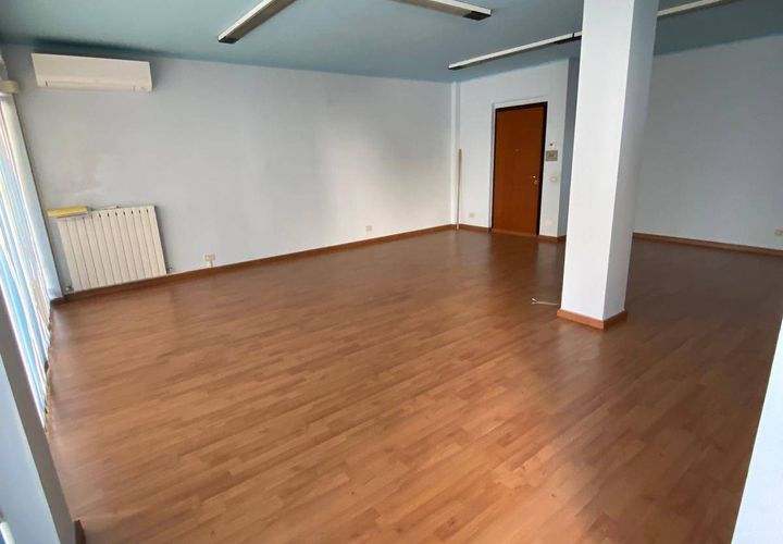Erhvervsejendom i Fermo, Fermo, Fermo - € 90.000 | Ref: VV293 - foto 1