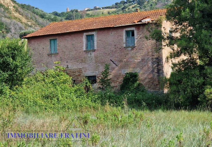 Landejendom i Controguerra, Teramo, Controguerra - € 149.000 | Ref: RD0062 - foto 1