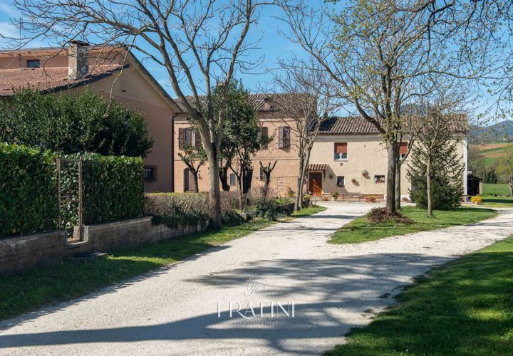 Landejendom i Matelica, Macerata, Matelica - € 1.830.000 | Ref: RB0021Lux - foto 1