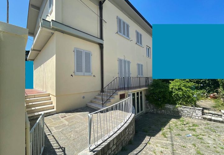 Villa a Pescia, Pistoia, Pescia - € 355.000 | Ref: 818 - foto 1