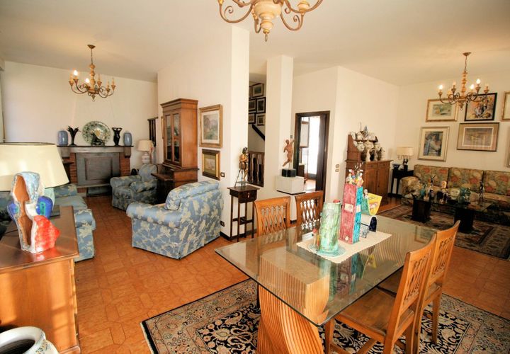 Villa a Montecatini Terme, Pistoia, Montecatini Terme - € 350.000 | Ref: 1395 - foto 1