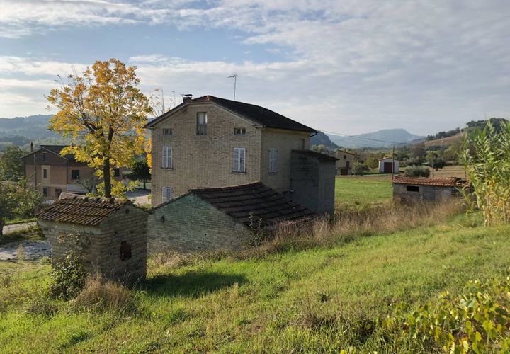 Villa a Falerone, Fermo, Falerone - € 130.000 | Ref: MG2221 - foto 1