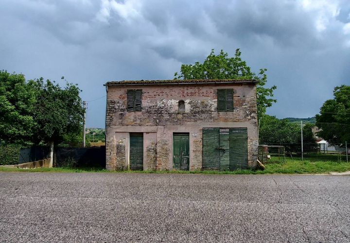 Villa a Falerone, Fermo, Falerone - € 40.000 | Ref: MG2327 - foto 1
