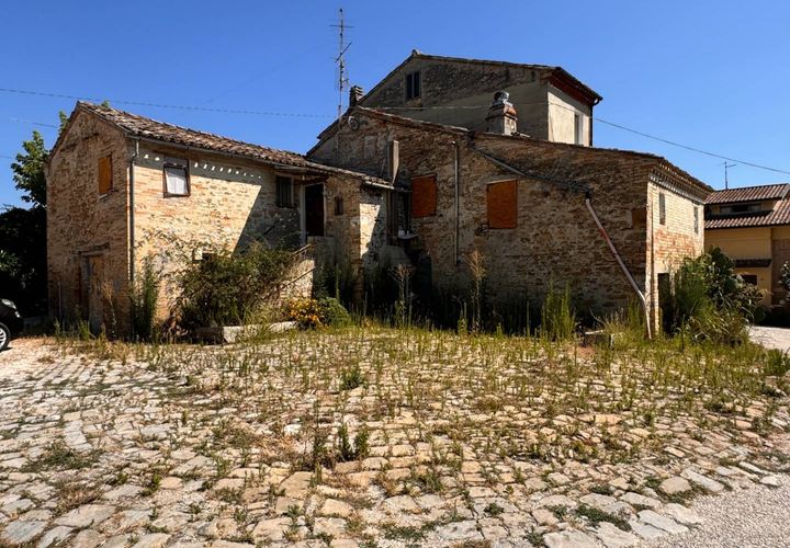 Villa a Falerone, Fermo, Falerone - € 26.000 | Ref: MG2319 - foto 1