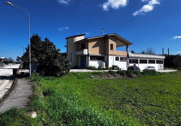 Villa a Montegiorgio, Fermo, Montegiorgio - € 458.000 | Ref: MG2364 - foto 1