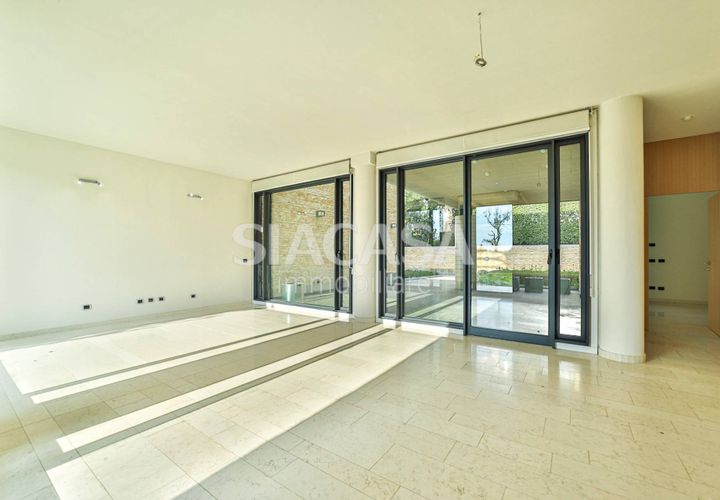 Villa a Merate, Lecco, Merate - € 1.100.000 | Ref: VILLA.MERATE-IZ11000V - foto 1