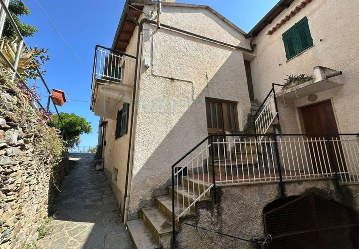 Landejendom i Arnasco, Savona, Arnasco - € 48.000 | Ref: 697 - foto 1