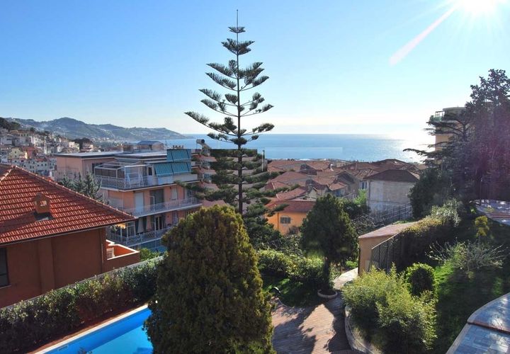 Villa i Sanremo, Imperia, Sanremo - € 1.300.000 | Ref: V2776 - foto 1