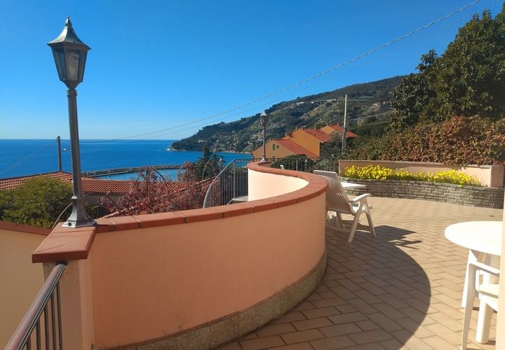 Villa i Ospedaletti, Imperia, Ospedaletti - € 590.000 | Ref: V3188 - foto 1