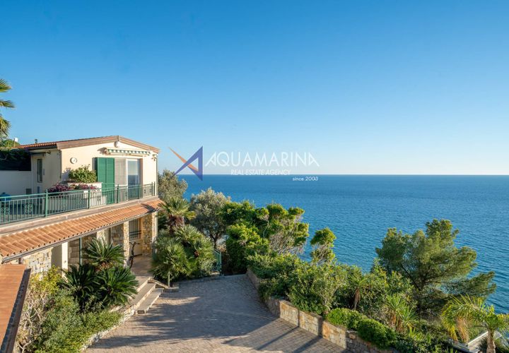 Villa i Sanremo, Imperia, Sanremo - € 2.000.000 | Ref: 13837 - foto 1