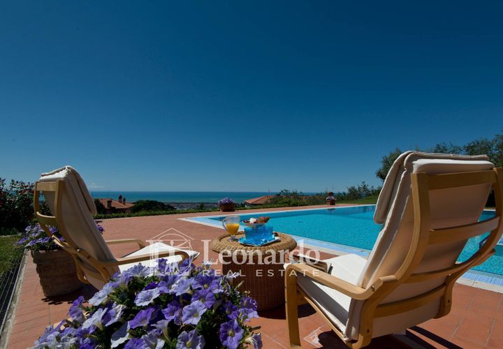 Villa a Massarosa, Lucca, Massarosa - € 1.950.000 | Ref: REA494 - foto 1