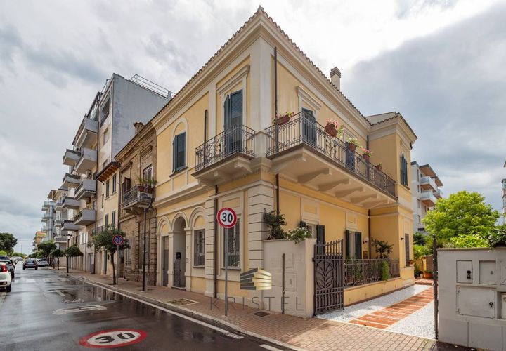 Villa i Pescara, Pescara, Pescara - € 850.000 | Ref: VI - 32 - foto 1
