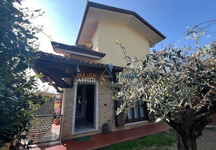 Villa i Massa, Massa and Carrara, Massa - € 430.000 | Ref: 3379 - foto 1