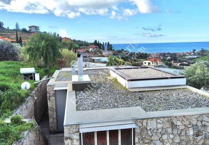 Villa i Bordighera, Imperia, Bordighera - € 600.000 | Ref: iv949 - foto 1
