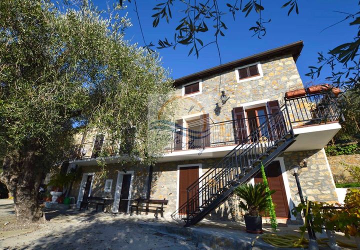 Villa i Bordighera, Imperia, Bordighera - € 750.000 | Ref: iv1123 - foto 1