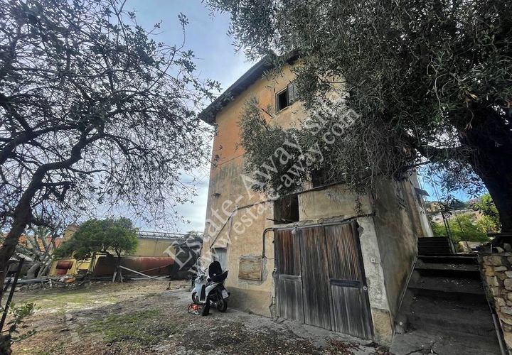 Helårsgrund i Ospedaletti, Imperia, Ospedaletti - € 800.000 | Ref: iv1248 - foto 1