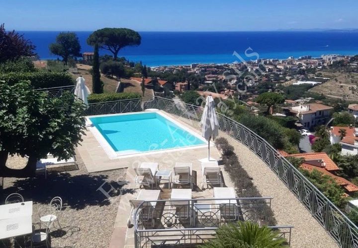 Villa i Bordighera, Imperia, Bordighera - € 3.400.000 | Ref: iv1266 - foto 1