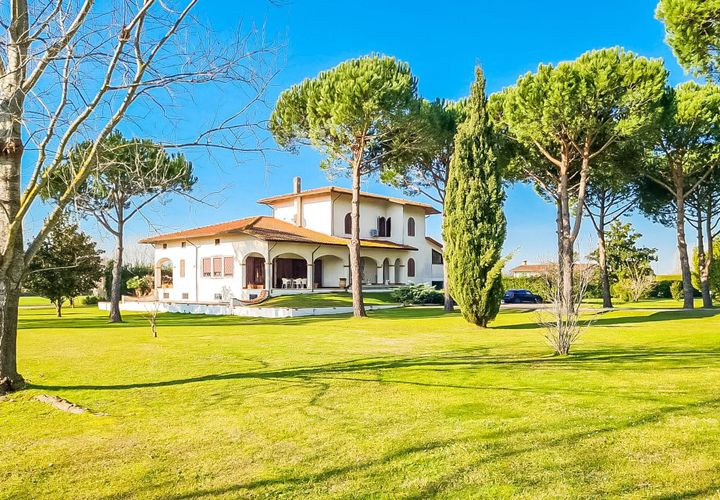 Villa i Pietrasanta, Lucca, Pietrasanta - € 1.950.000 | Ref: CBI129-1788-129926 - foto 1