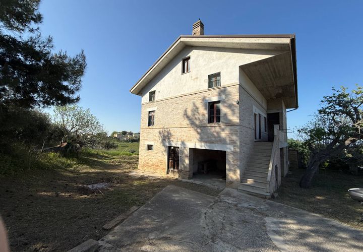 Villa i Fermo, Fermo, Fermo - € 238.000 | Ref: AP02 - foto 1