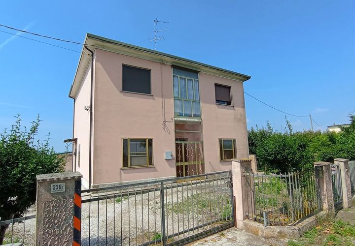 Villa a Masi Torello, Ferrara, Masi Torello - € 75.000 | Ref: Masi Torello bifamiliare - foto 1