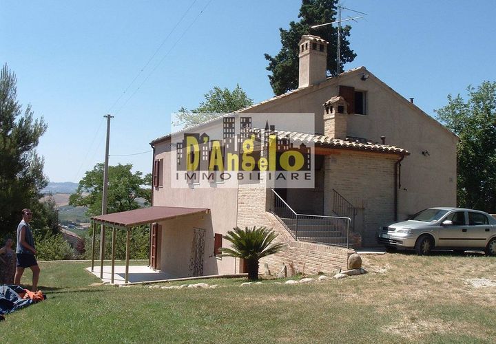 Villa a Offida, Ascoli Piceno, Offida - € 260.000 | Ref: 52 - foto 1