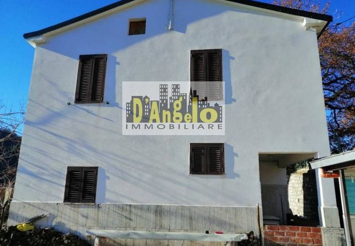 Villa a Roccafluvione, Ascoli Piceno, Roccafluvione - € 124.000 | Ref: 9 - foto 1