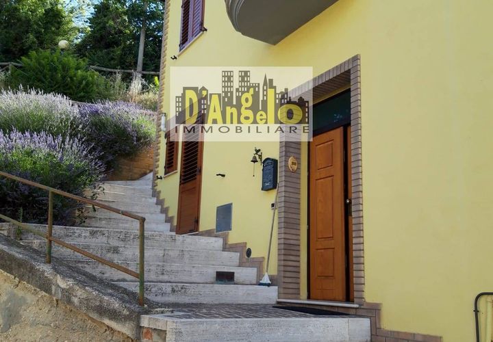 Villa a Rotella, Ascoli Piceno, Rotella - € 75.000 | Ref: 58 - foto 1
