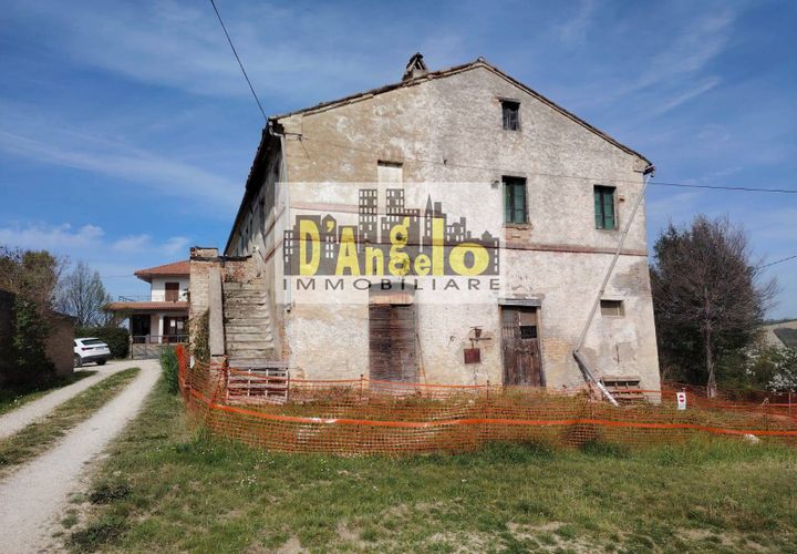 Landejendom i Cossignano, Ascoli Piceno, Cossignano - € 30.000 | Ref: 65 - foto 1