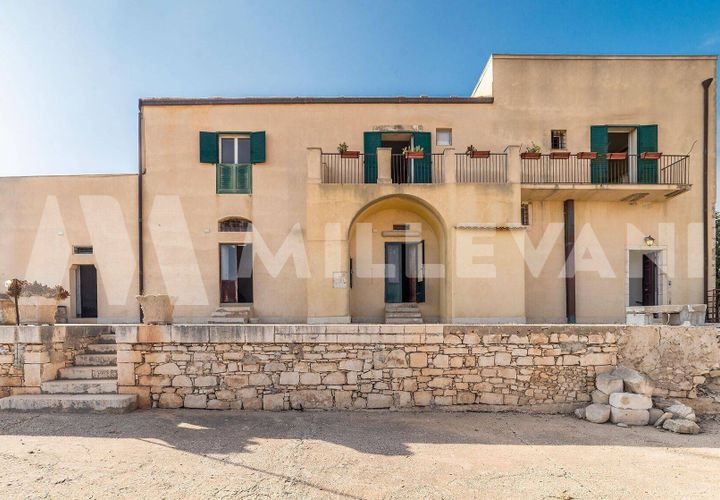 Landejendom i Ragusa, Ragusa, Ragusa - € 620.000 | Ref: 1349 - foto 1