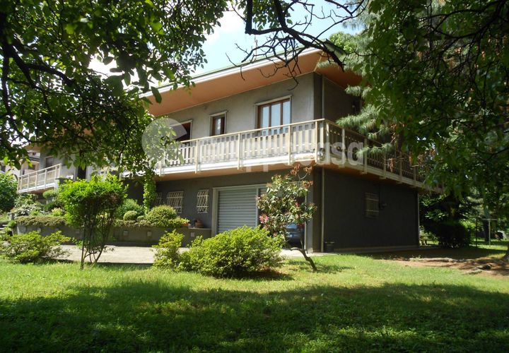 Villa i Corbetta, Milan, Corbetta - € 720.000 | Ref: Porzione di villa bifamiliare Via Picasso n. 7 - foto 1