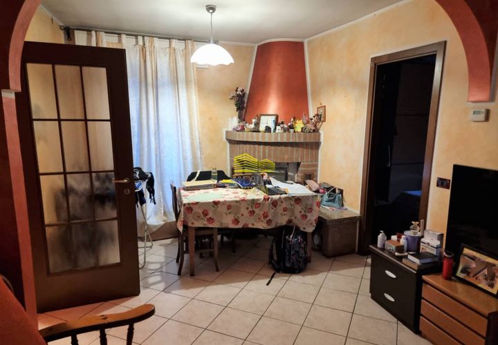 Villa i Brembate, Bergamo, Brembate - € 110.000 | Ref: 97 - foto 1