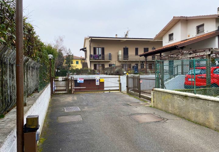 Plazas de parking en Bagnatica, Bergamo, Bagnatica - € 6.800 | Ref: DA-8 - photo 1