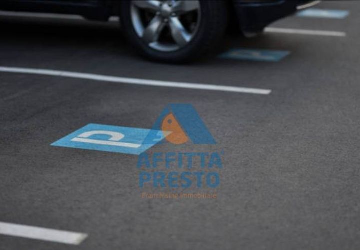 Espai d'estacionament a Empoli, Florence, Empoli - € 150/mes | Ref: CC4012 - foto 1